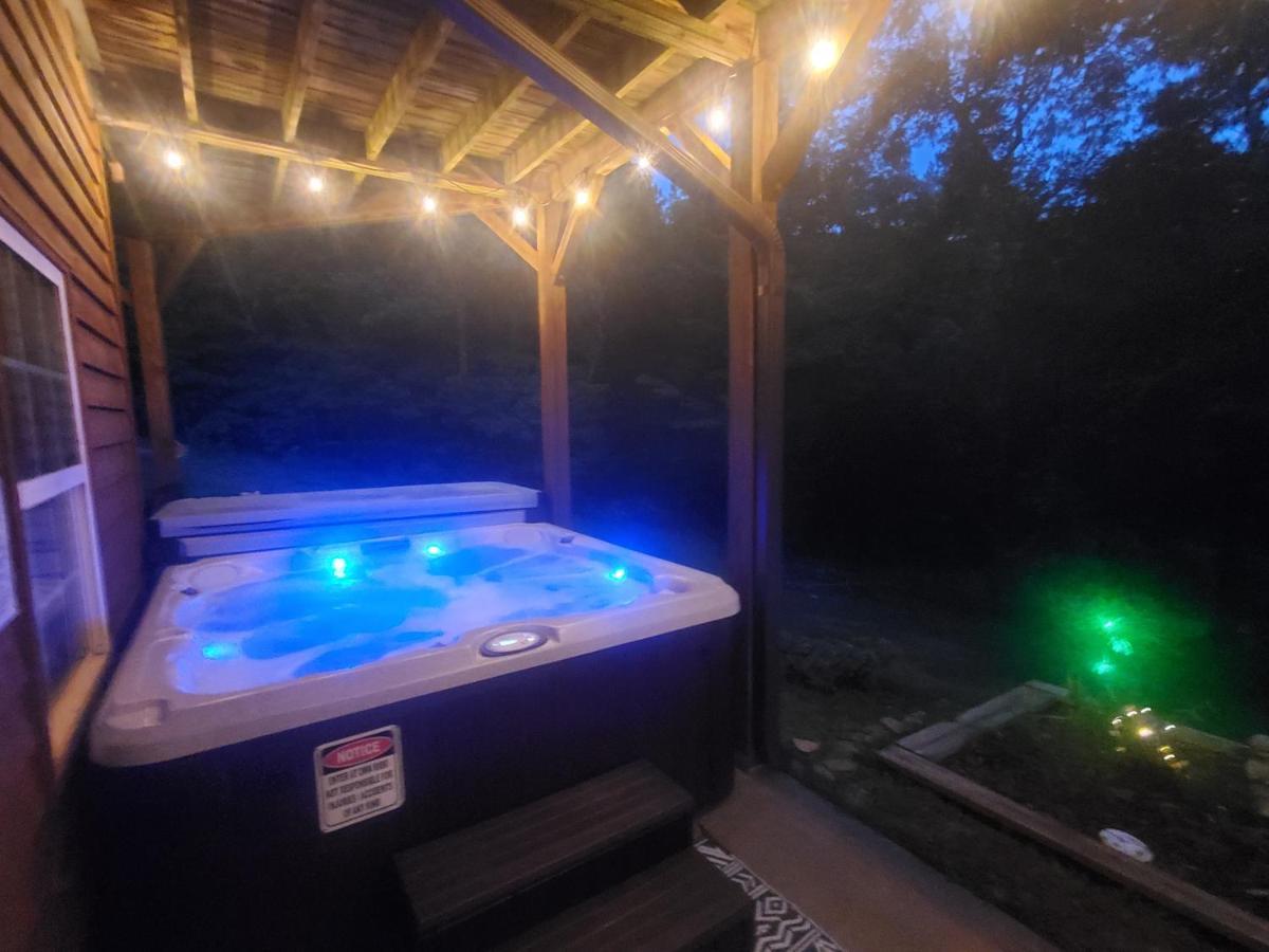Smoky Mountain Cabin - Hot Tub - Fire Pit Murphy Exterior photo