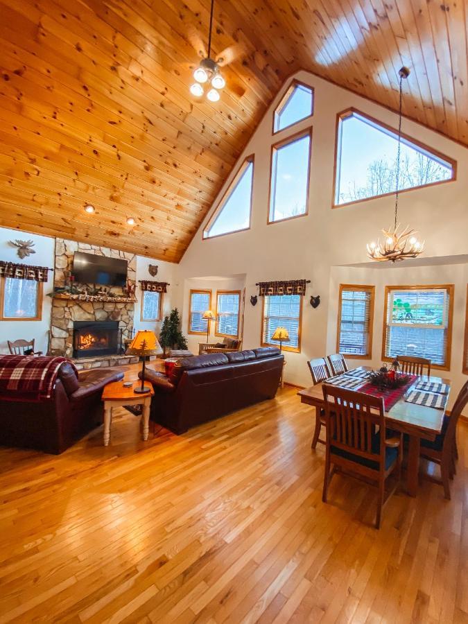 Smoky Mountain Cabin - Hot Tub - Fire Pit Murphy Exterior photo